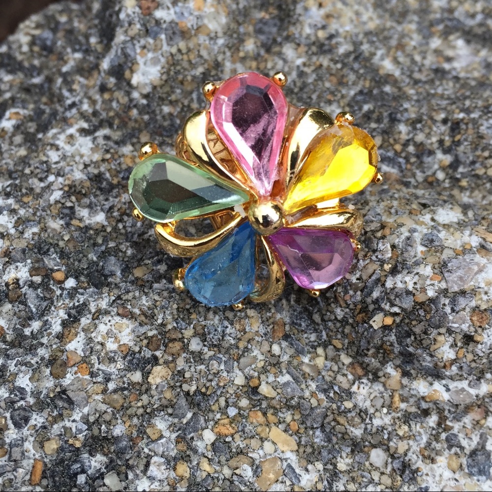 VTG Pinwheel Flower Rhinestone Filagree Ring